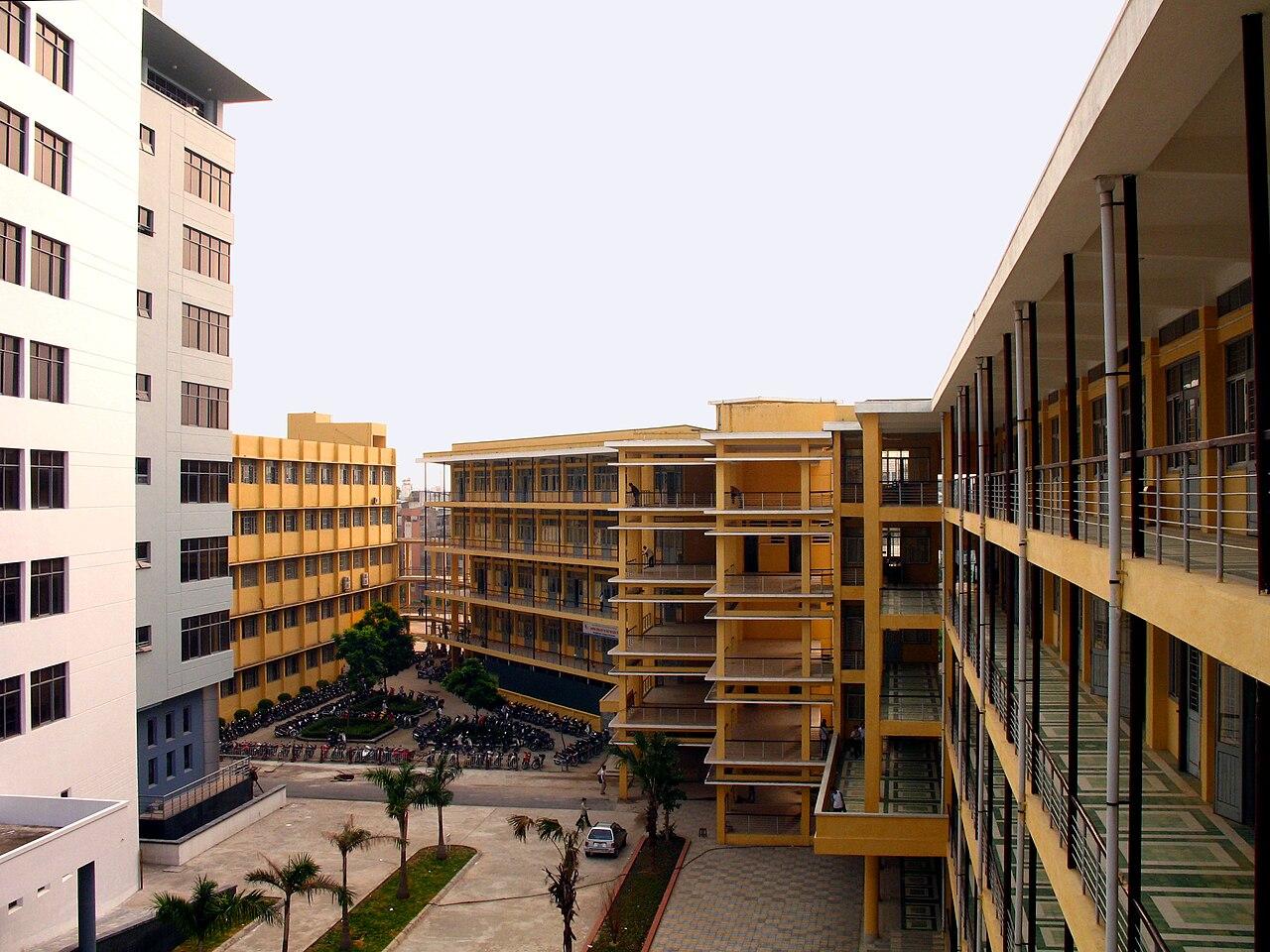 河内理工大学