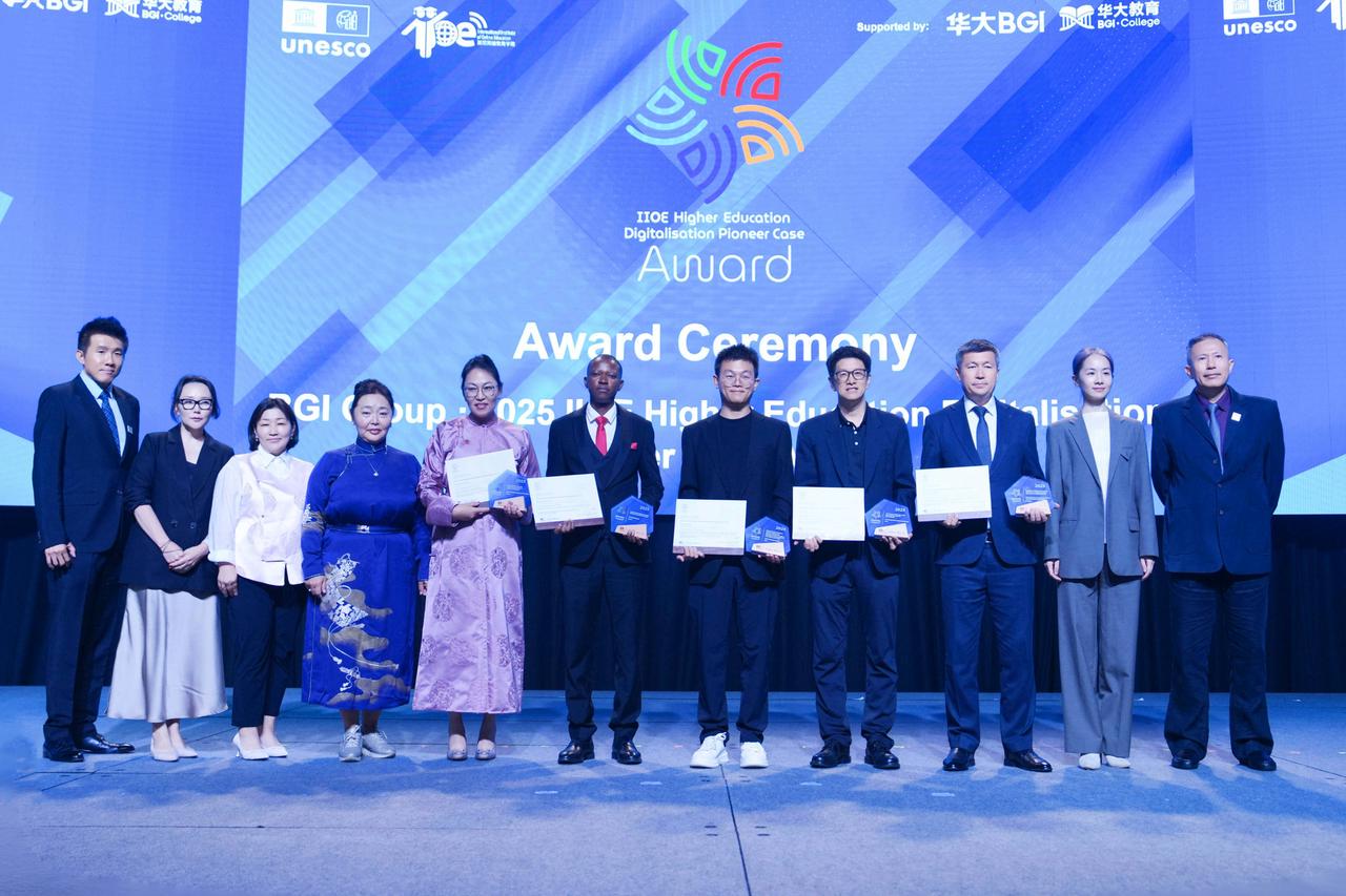 91391379.jpg 84237373.jpg